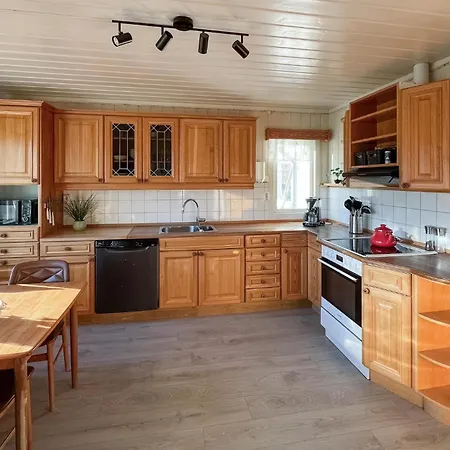 Holiday home 3 Bedroom Stunning In Vestre Gausdal